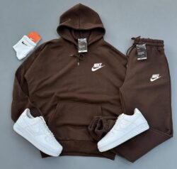ensemble + air nike