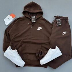 ensemble + air nike